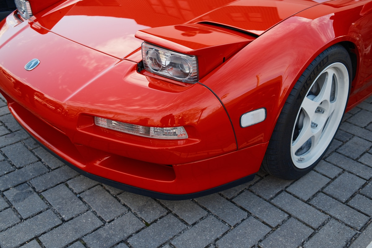 Red Honda NSX front end